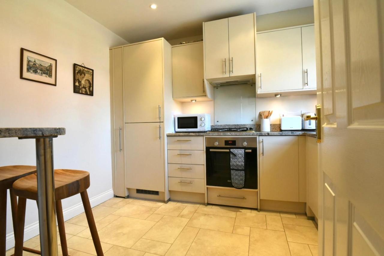 47 Wetherby Way, 3 Bedrooms, Sleeps 6, Easy Walk To Town, Parking, Self Catering, Great View Stratford-upon-Avon Exteriör bild