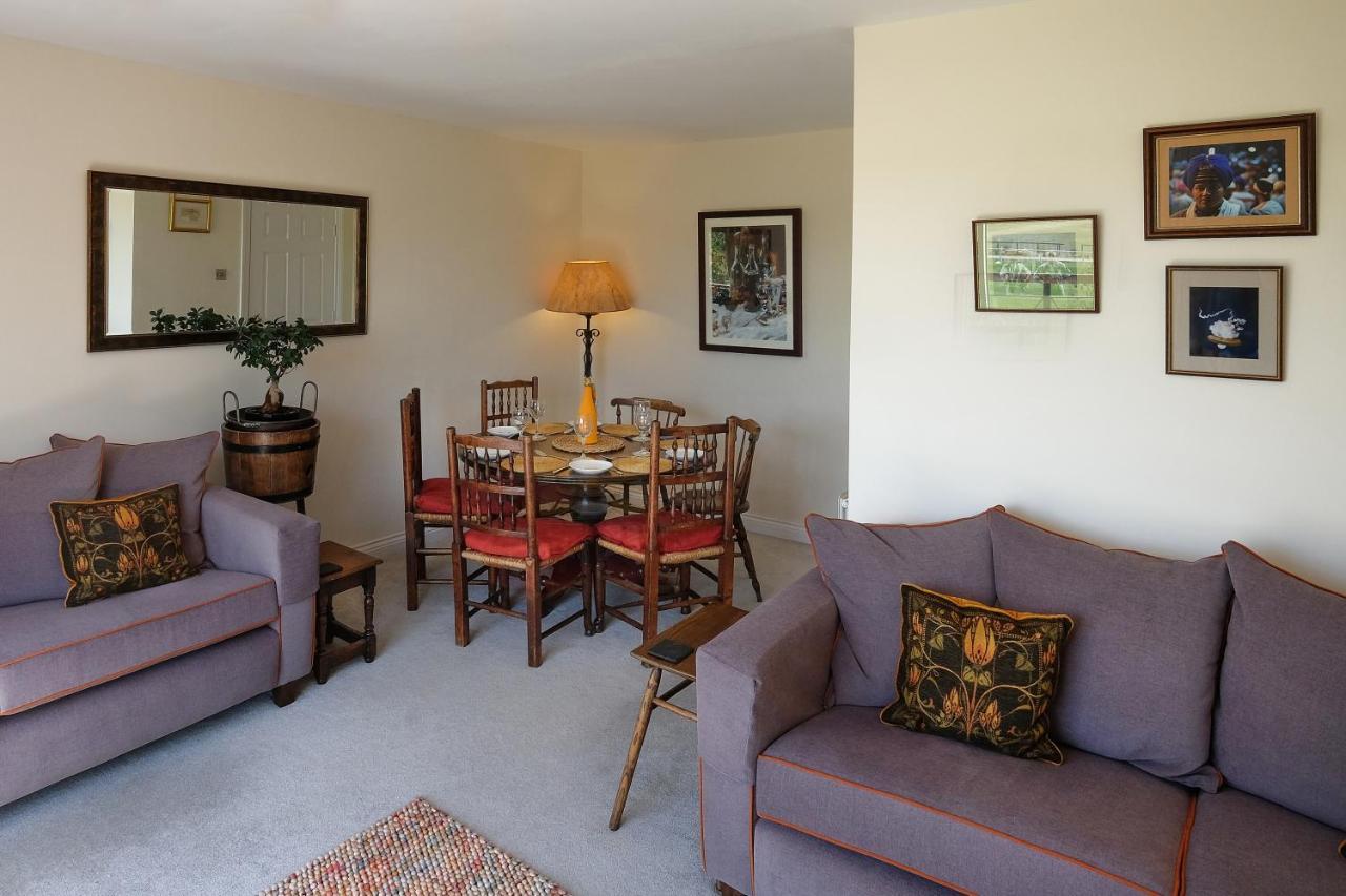 47 Wetherby Way, 3 Bedrooms, Sleeps 6, Easy Walk To Town, Parking, Self Catering, Great View Stratford-upon-Avon Exteriör bild